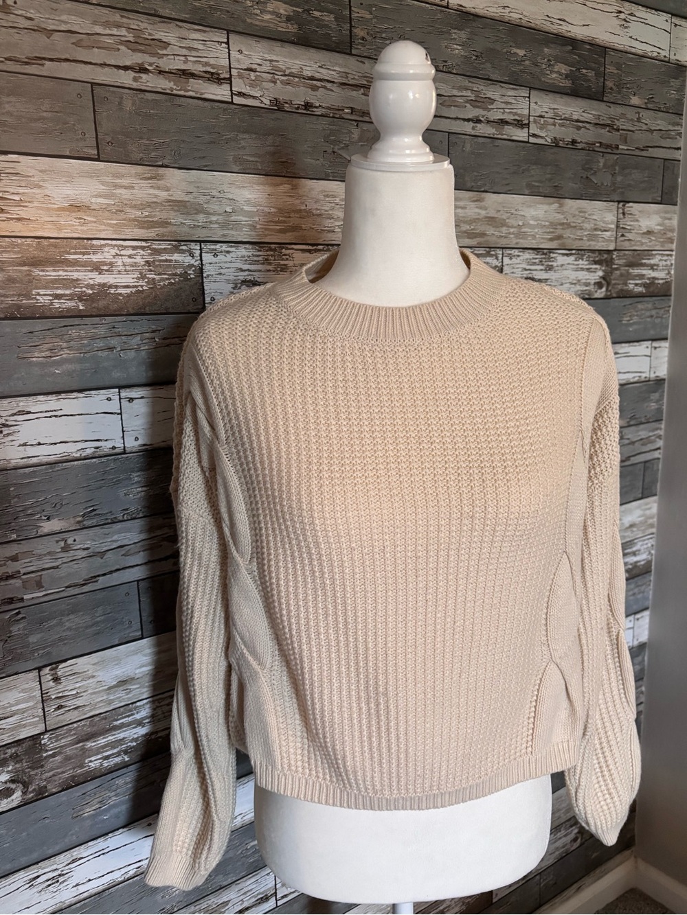 SO Cream Chunky Cable Knit Accents Crewneck Sweater Grandmacore Womens XS